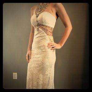 Ivory Lace Prom Gown